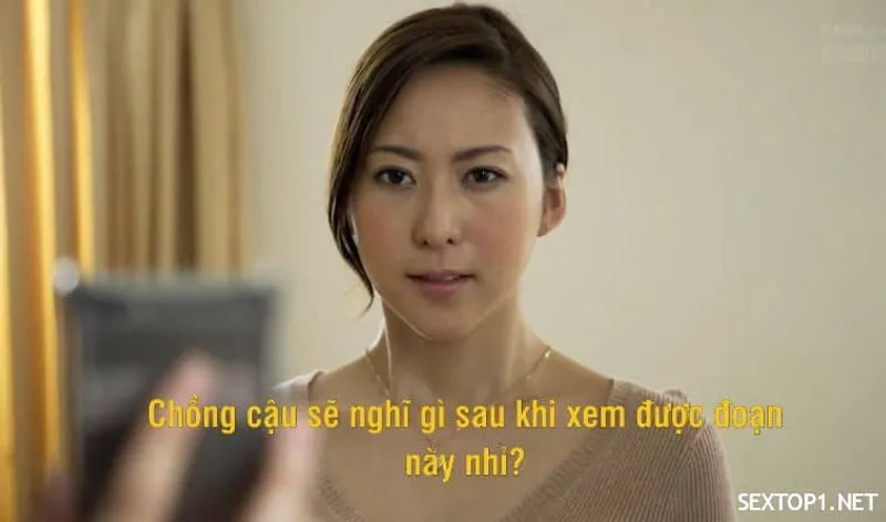 Vừa xuất vào bướm em xong vẫn bắt em thổi kèn
